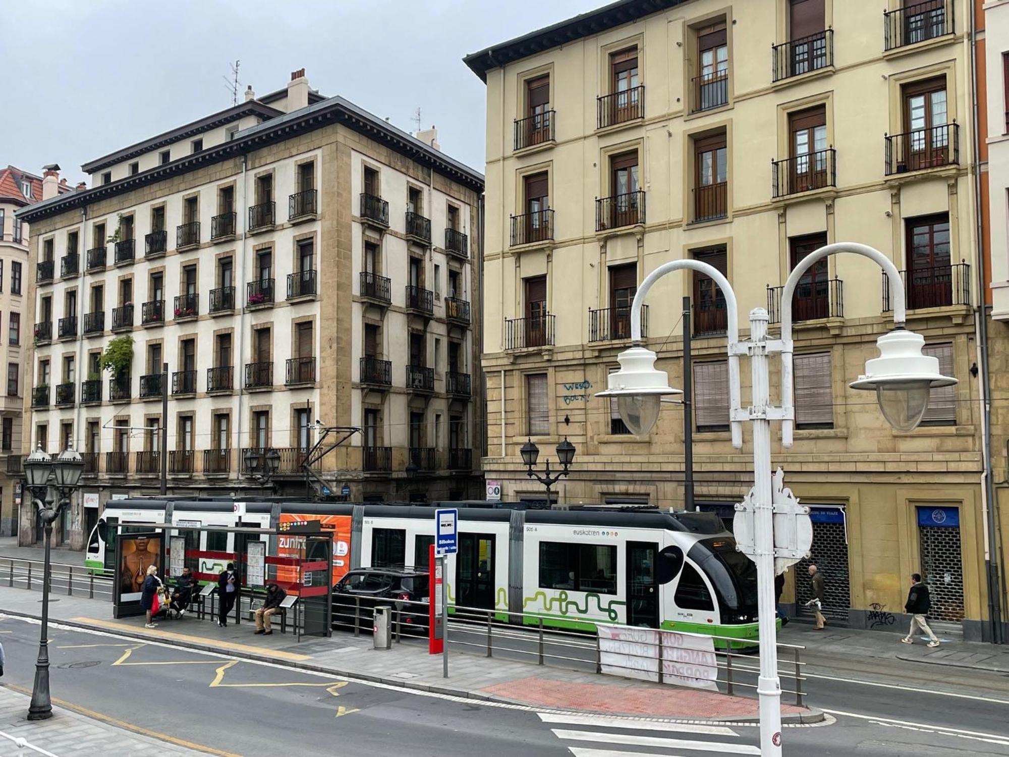 Old Town Palace Bilbao Exteriör bild